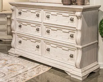 Bruchandi Solid Wood 6-Drawer Dresser 1