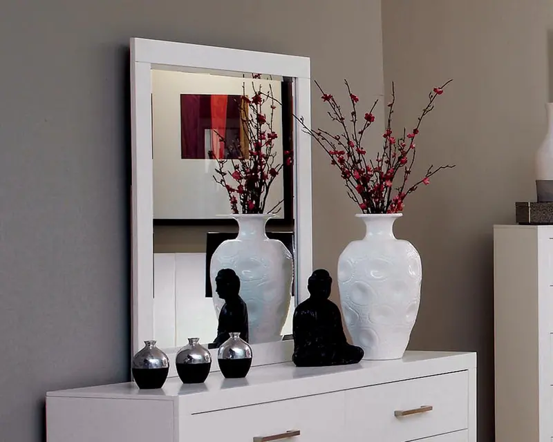 Jessica White Dresser Mirror – Modern Silhouette 1