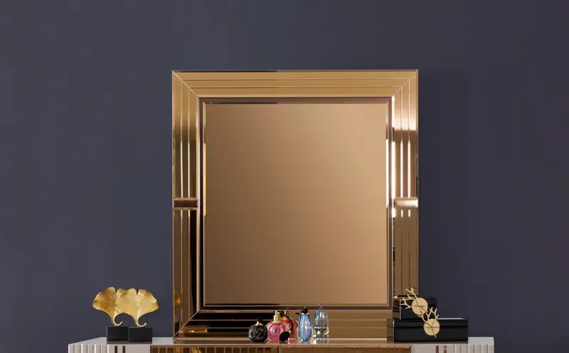 Lorenzo Gold-Framed Wall Mirror – Sleek Reflective Accent 1