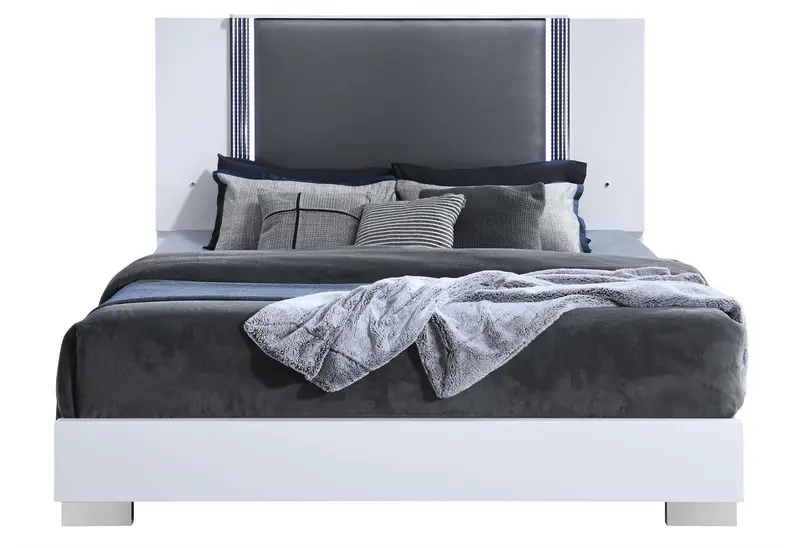 Ylime Smooth White Led-Equipped King Platform Bed With Slatted Support 1